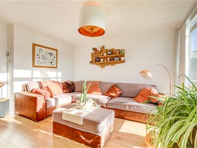 Property image 10 of home to buy in Weymede, West Byfleet